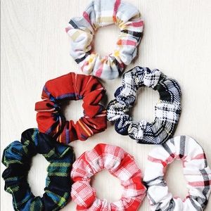 6 new scrunchies
